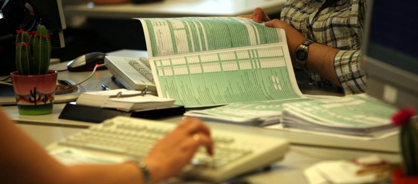 Όλα όσα πρέπει να γνωρίζετε για την έκπτωση 25% σε φόρους και δόσεις ρυθμίσεων